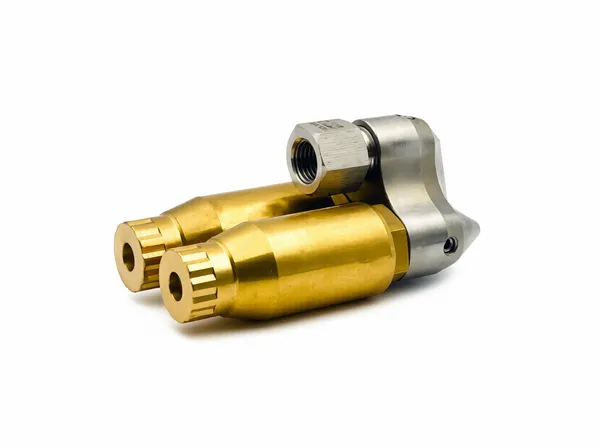 Reverse Rotary Dual Outlet Nozzle - gallery 1